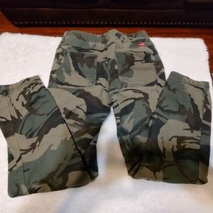 Wrangler Boys Camo pants
